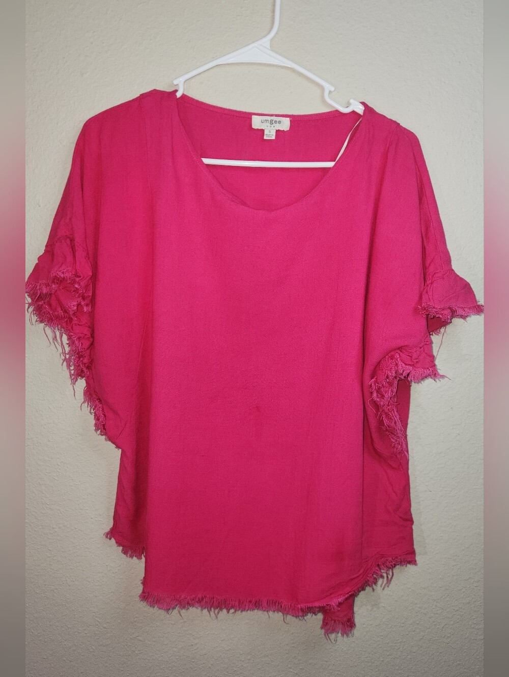 Umgee Linen Blend Hot Pink Top Size Small